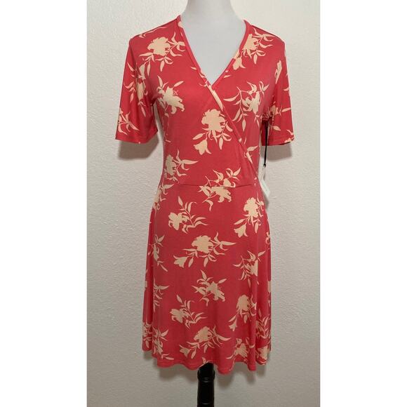 NWT 41 Hawthorn Coral Floral Faux Wrap Jersey Knit Dress Size M Flutter Sleeve - Picture 1 of 7